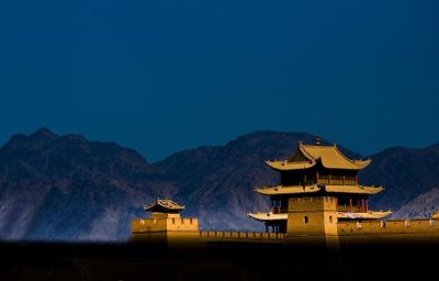 敦煌 、嘉峪關(guān) 、張掖、西寧、蘭州常規(guī)七日游